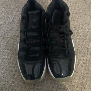 42-10 jordan’s size 7